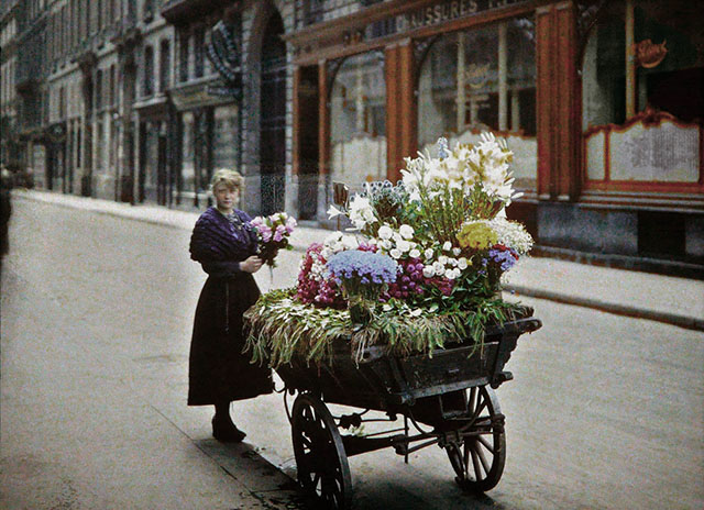 PARIS 100 YEARS AGO