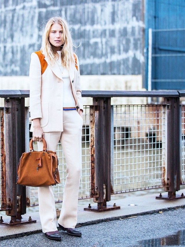 ONE COLOR FROM HEAD TO TOE