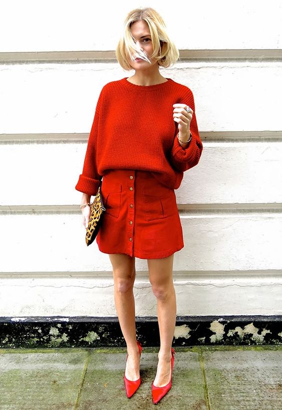 ONE COLOR FROM HEAD TO TOE