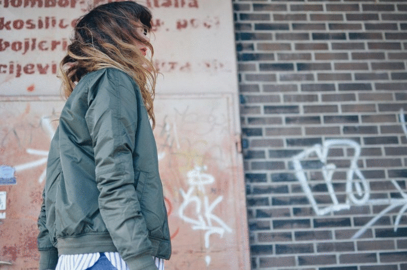 ANA BACINGERxS.OLIVER