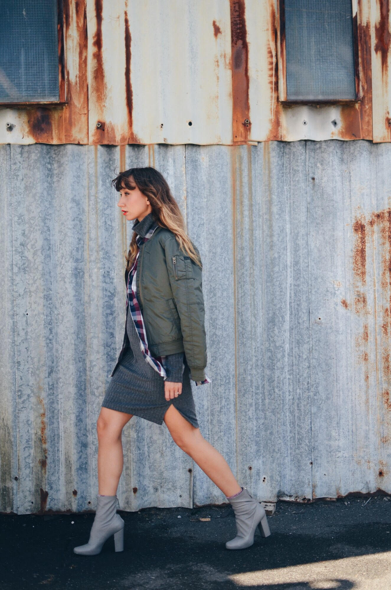 ANA BACINGERxS.OLIVER