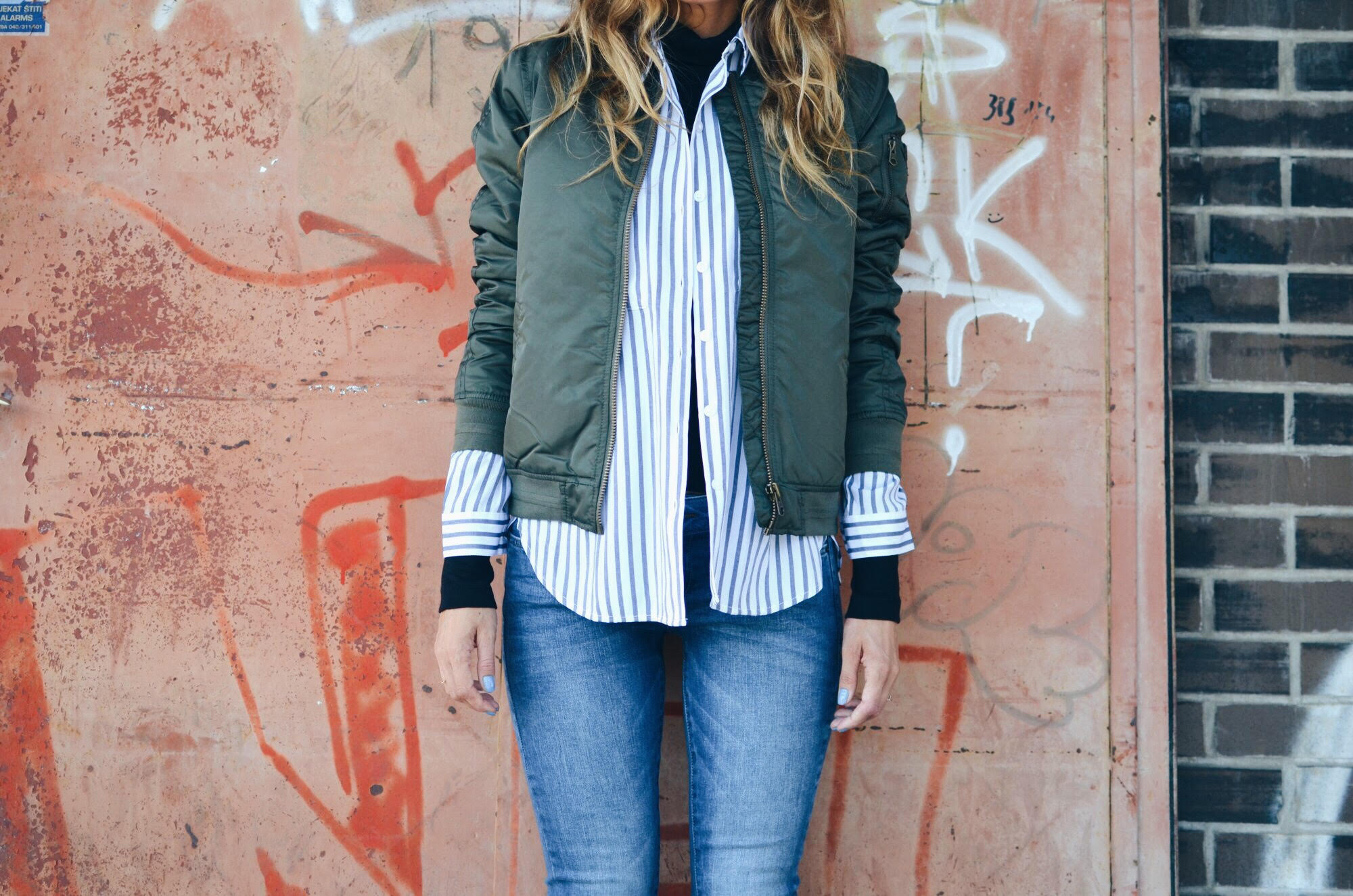 ANA BACINGERxS.OLIVER