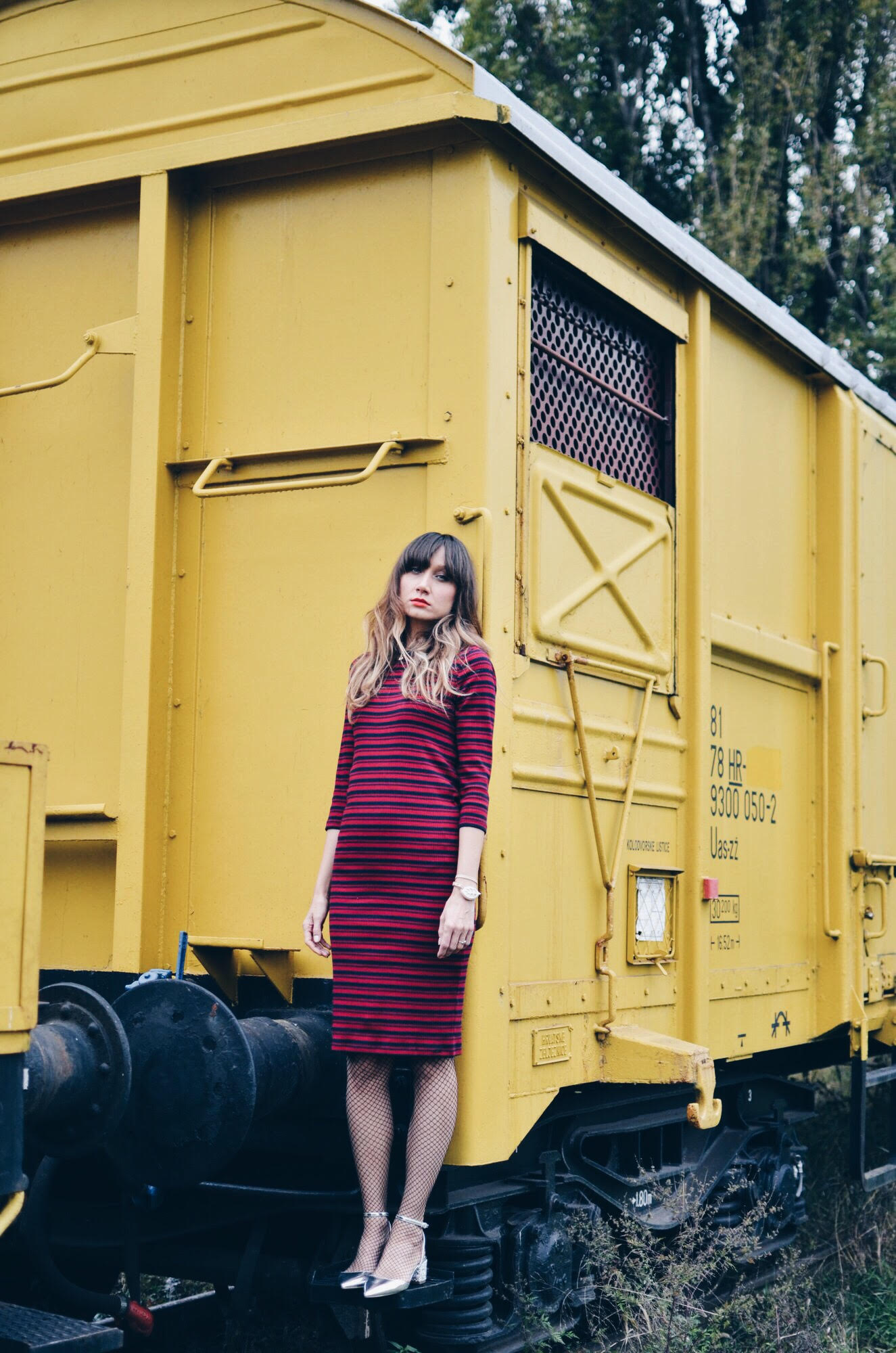 3 WAYS TO WEAR A STRIPED DRESS
