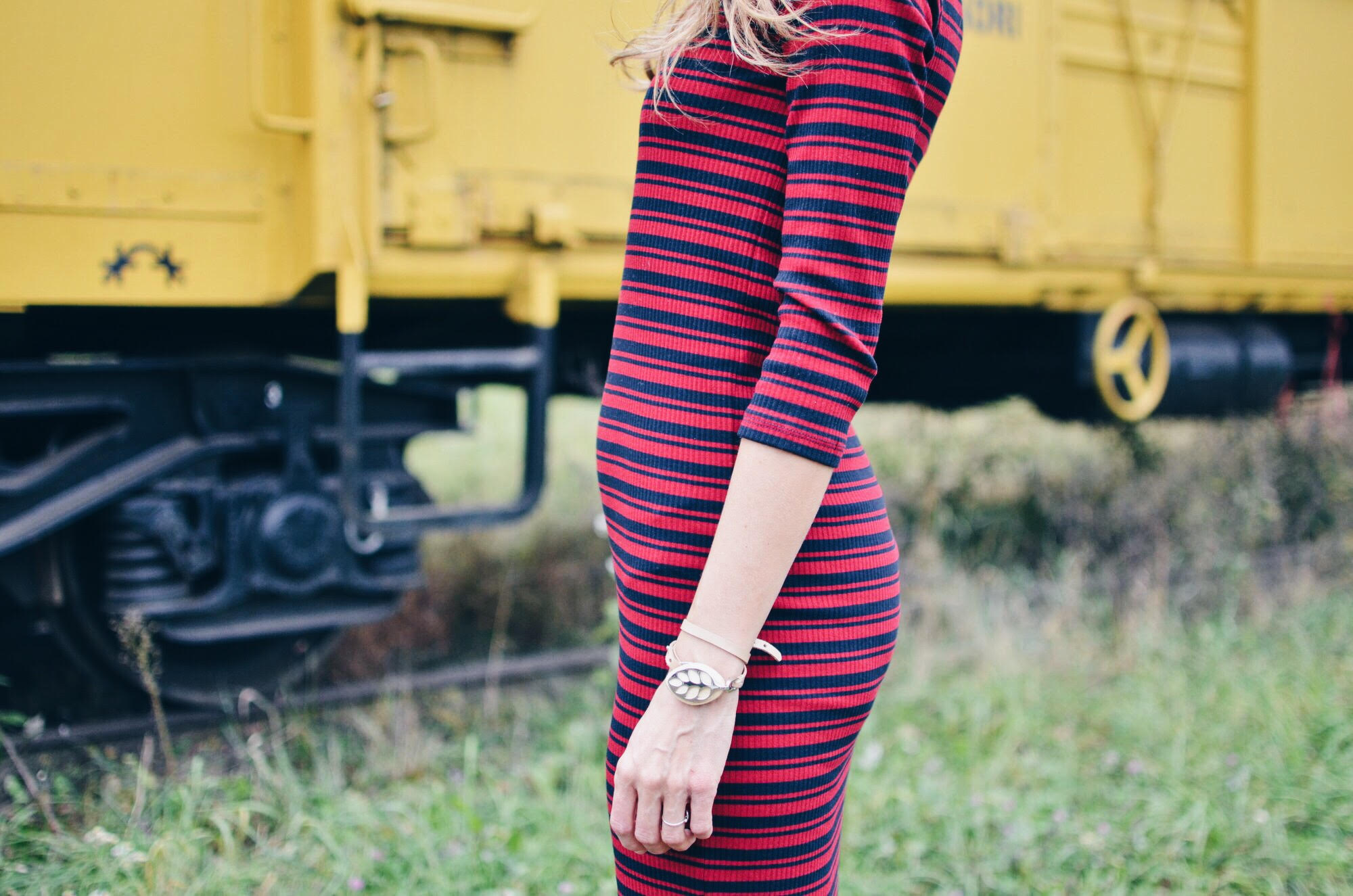 3 WAYS TO WEAR A STRIPED DRESS