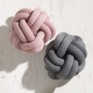 Knot Kissen
