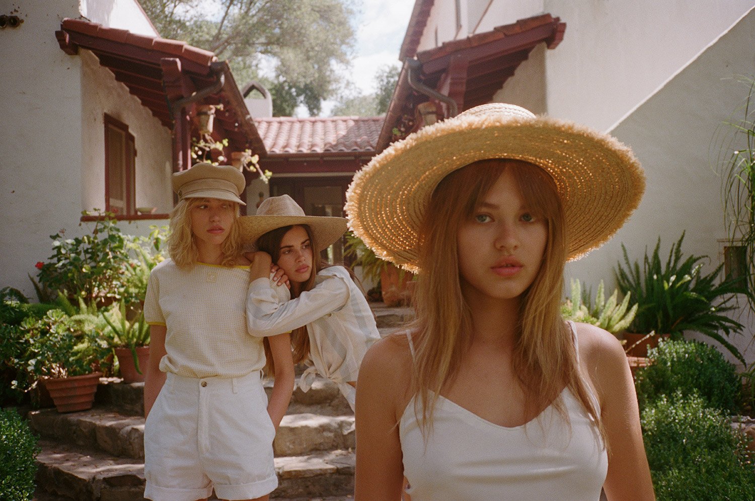 SUMMER OF SUN LACK OF COLOR